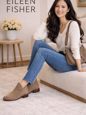 EILEEN FISHER Taupe Suede Ankle Boots low heel